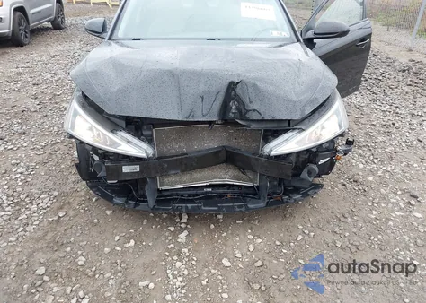 2020 Hyundai Elantra Sel from USA, damaged, VIN 5NPD84LF1LH627069